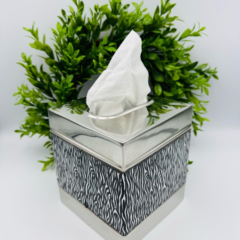 Square Metal Tissue Box Holder Cover 5x5.5 for Bathroom Vanity Countertops